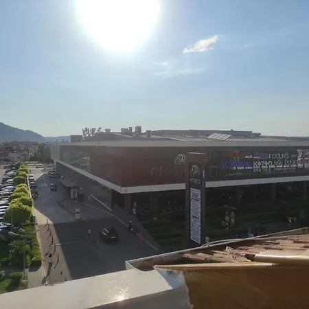 Sehir Merkezinde Erasta Avm Karsisinda Manzarali Muhtesem Luks Dort Odali Ayri Mutfakli Genis Terasli Ve Balkonlu Ev Appartement Fethiye