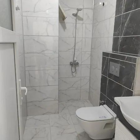 Sehir Merkezinde Erasta Avm Karsisinda Manzarali Muhtesem Luks Dort Odali Ayri Mutfakli Genis Terasli Ve Balkonlu Ev Apartamento *